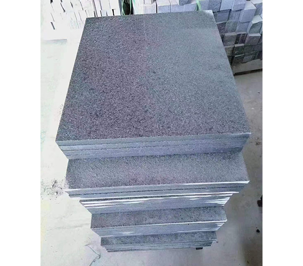 如何選購(gòu)優(yōu)質(zhì)室外芝麻灰石材，讓路沿石更加精美(圖4)