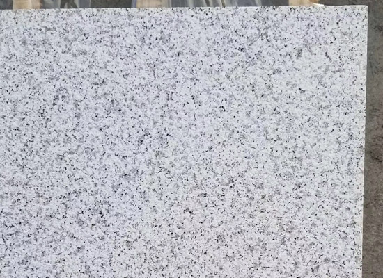 省錢又省心：如何在芝麻灰石材價(jià)格優(yōu)惠的基礎(chǔ)上購買到心儀的商品？(圖2)