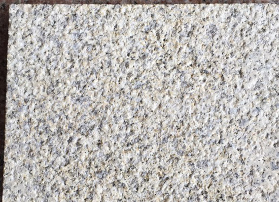 美麗與實(shí)用并存：黃銹石外墻干掛石材的無(wú)限可能(圖1)