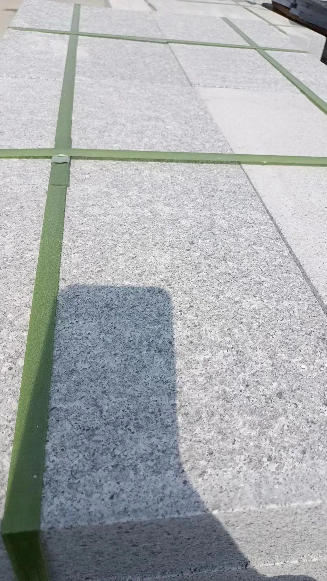 3公分厚300×600石材：芝麻黑、芝麻灰、芝麻白花崗巖種類及價(jià)格(圖17)