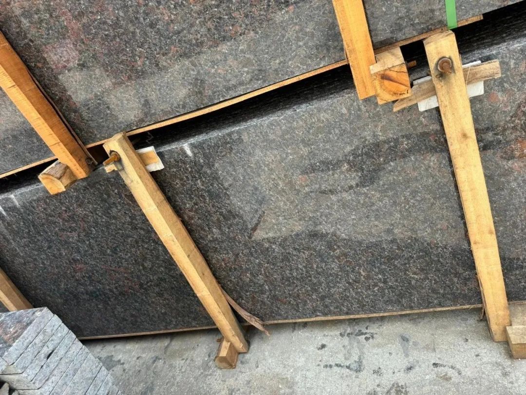 英國棕石材：黑棕與紅棕石材加工價(jià)格差異的原因分析(圖17)