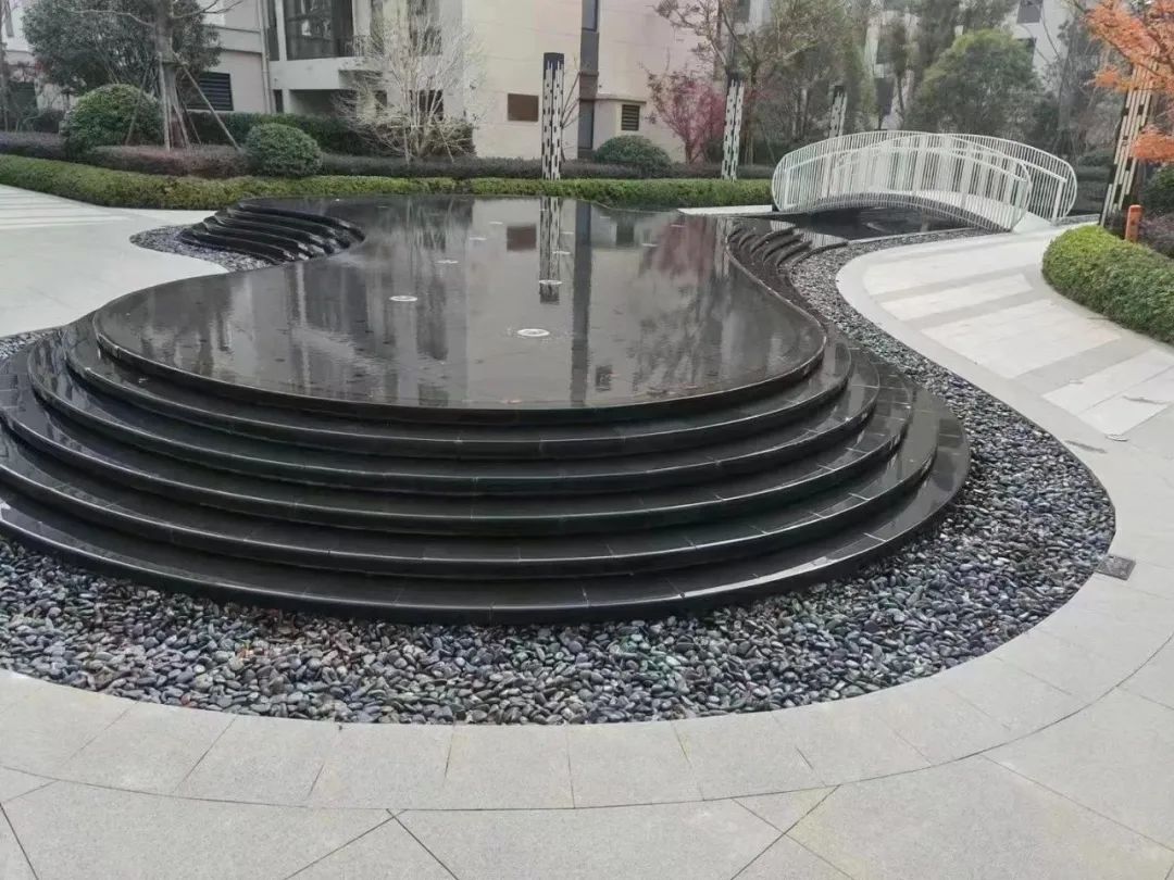 水景石材設(shè)計(jì)新潮流：黑色石材的魅力與獨(dú)特加工工藝(圖2)