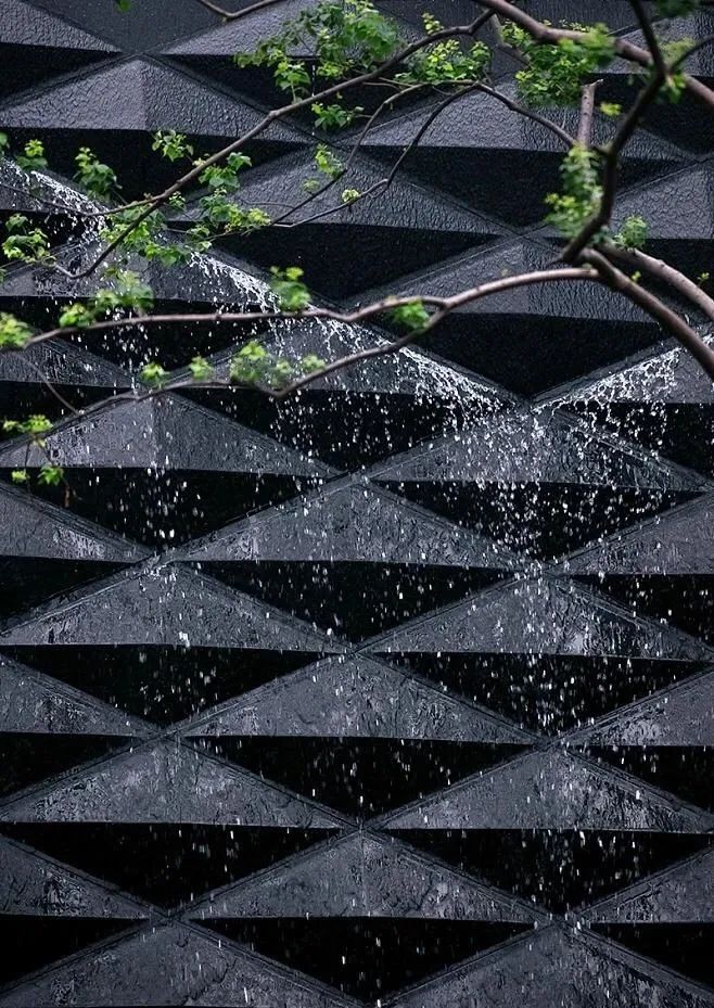 水景石材設(shè)計(jì)新潮流：黑色石材的魅力與獨(dú)特加工工藝(圖21)