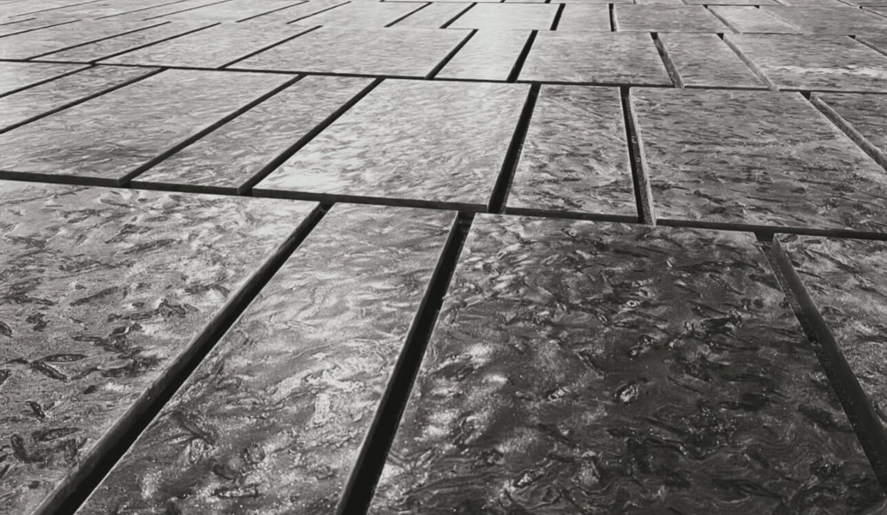 安哥拉黑花崗巖石材防滑處理效果