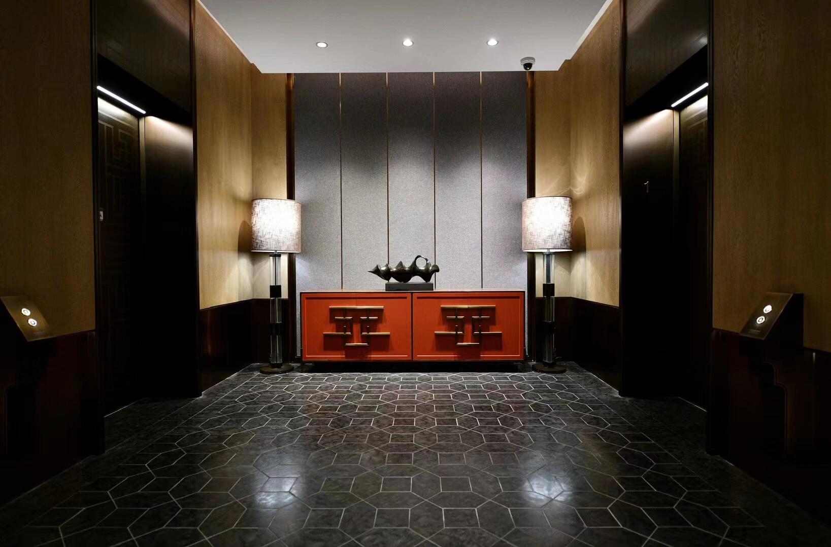 是什么支撐著范思哲黑大理石的高端定價(jià)？