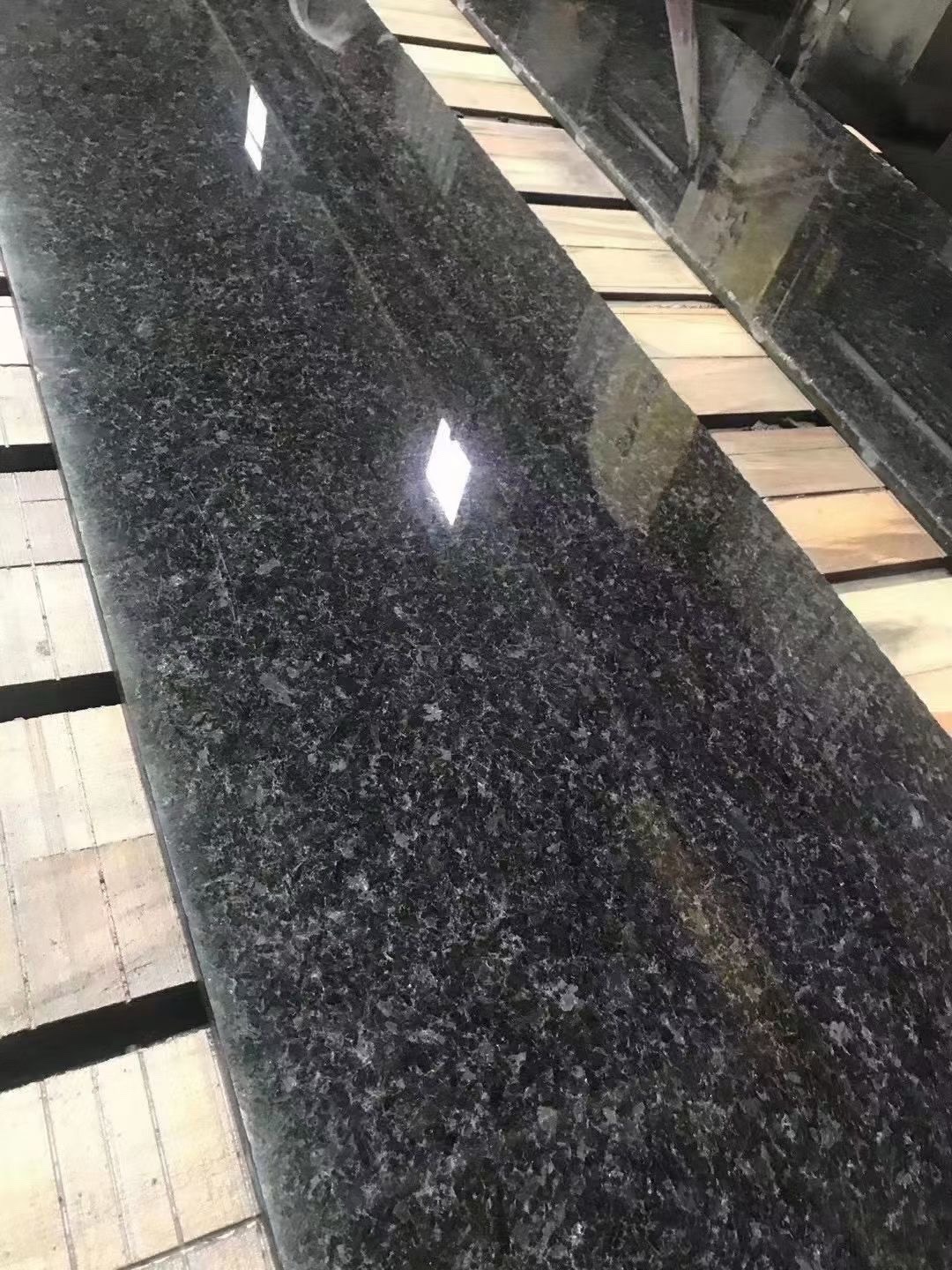 安哥拉黑花崗巖廠家皮革面光面(圖2)
