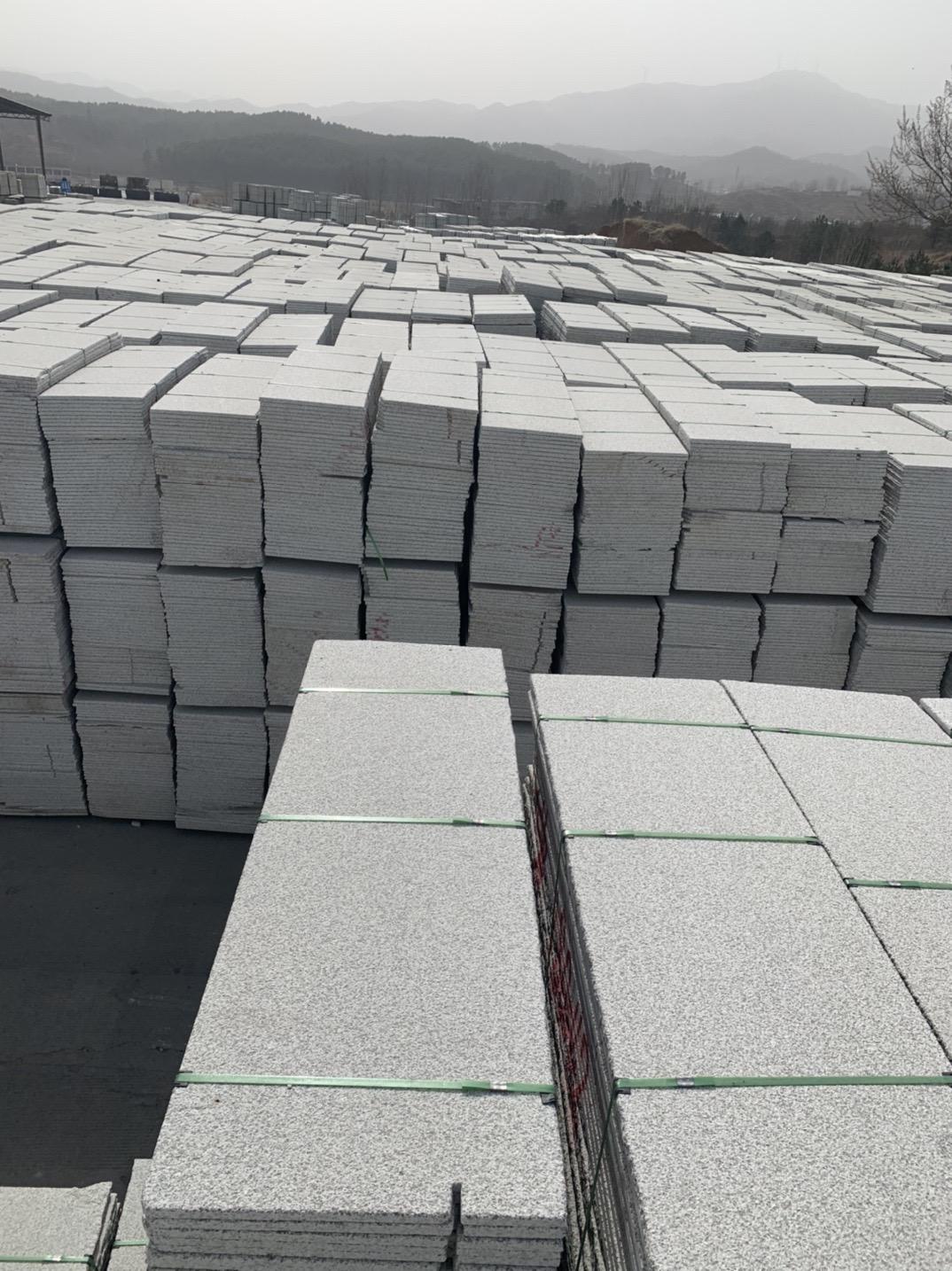 白麻花崗巖石材廠(chǎng)家批發(fā)直銷(xiāo)花崗巖供應(yīng)商電話(huà)