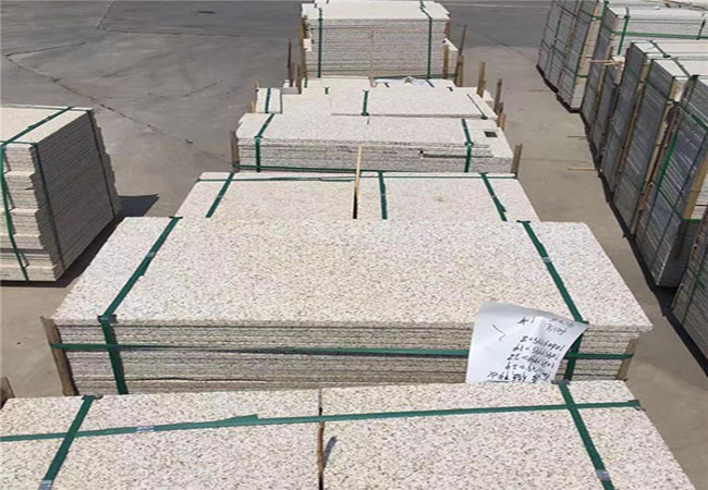 揭秘外墻干掛熱門材料：拉絲面與火燒板芝麻白的獨(dú)特魅力(圖4)