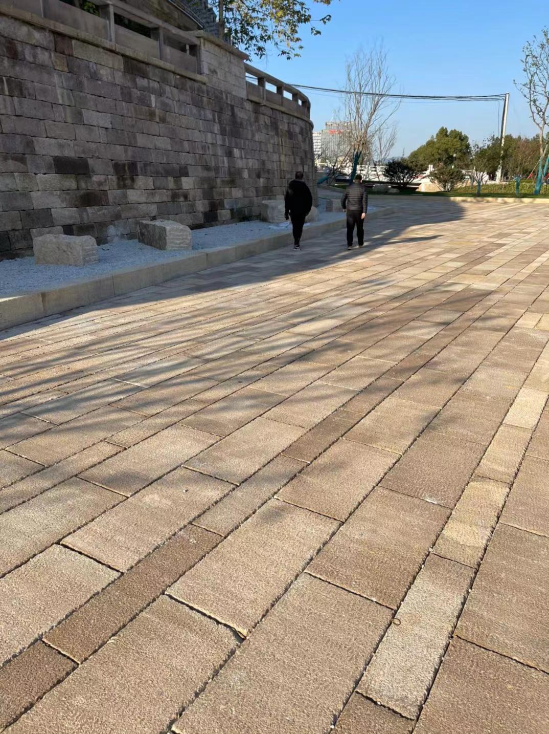 仿古石材廠家老石板舊石材加工批發(fā)價格具體是多少(圖2)