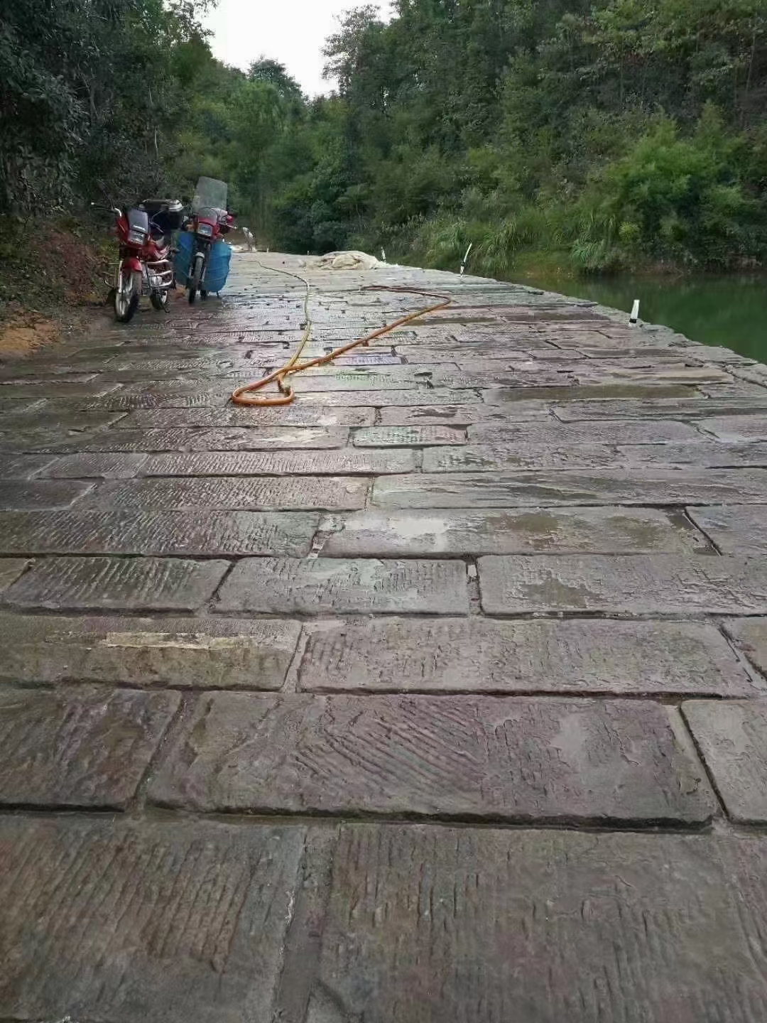 仿古石材廠家老石板舊石材加工批發(fā)價(jià)格怎么算(圖2)