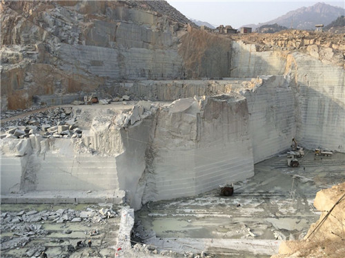 魯灰花崗巖廠家推薦產地與魯灰石材廠家常見規(guī)格參數