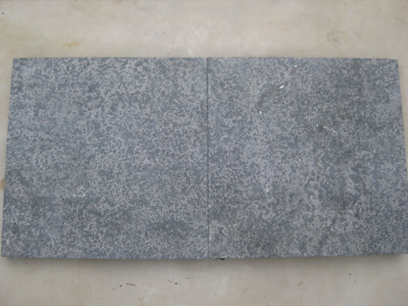 青石板多少錢一平方影響因素包括厚度密度及表面處理工藝(圖3)
