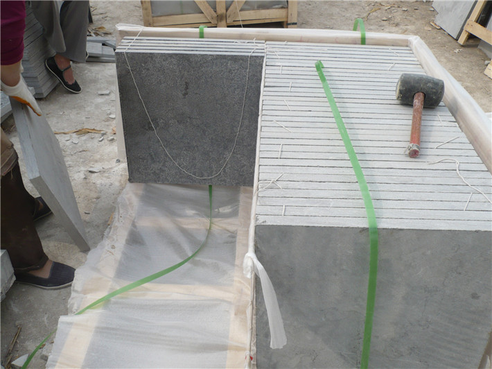 青石臺(tái)階石定制加工服務(wù)來(lái)自山東青石板廠家現(xiàn)場(chǎng)實(shí)拍安裝效果(圖2)