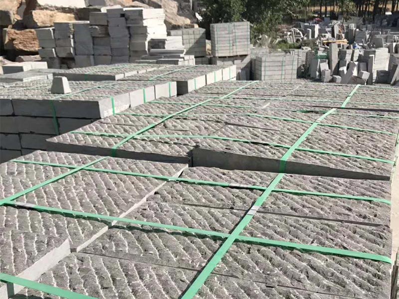 青石板300×600規(guī)格實際尺寸與鋪裝區(qū)域適配情況