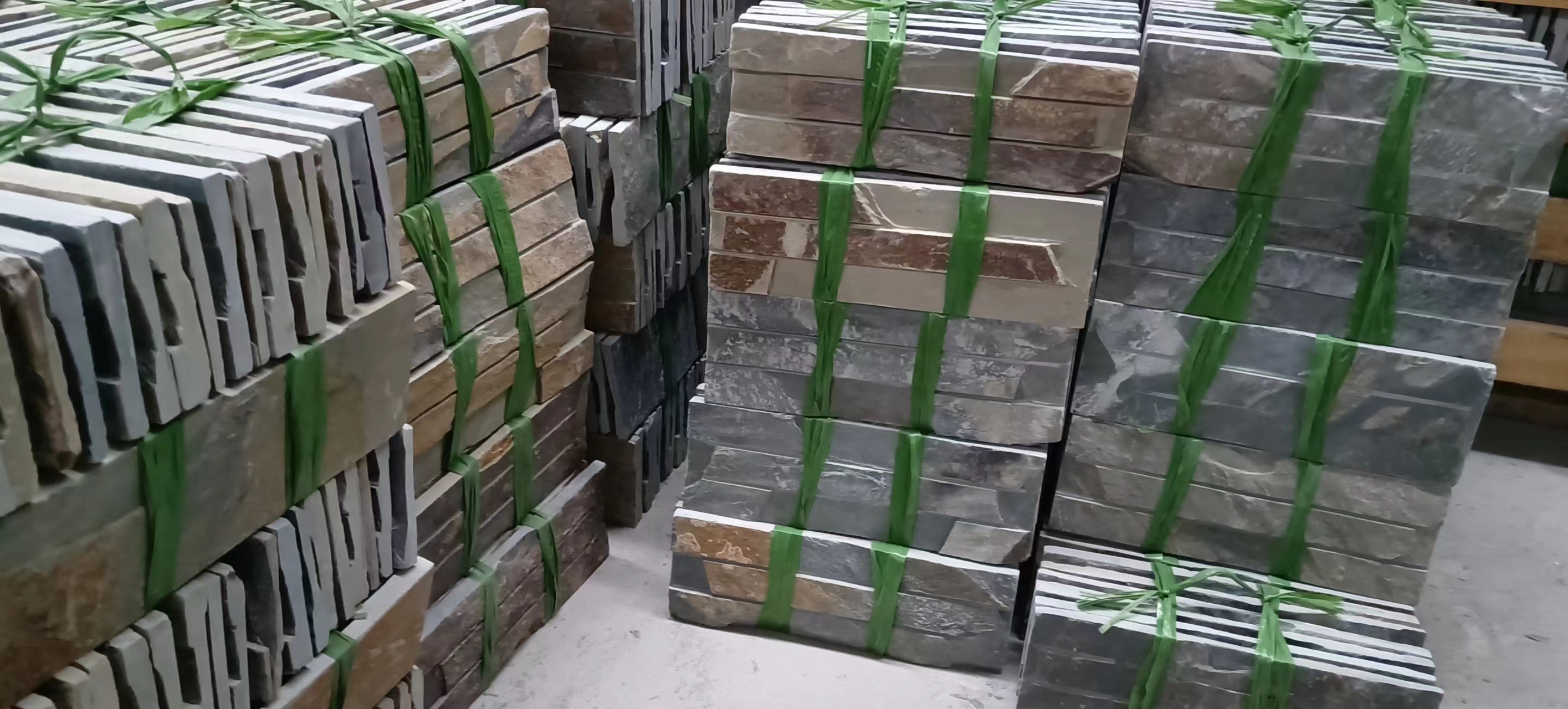 外墻裙文化石安裝所需錨固間距與基層強(qiáng)度標(biāo)準(zhǔn)蘑菇石廠家價(jià)格對(duì)應(yīng)單板重量及包裝方式