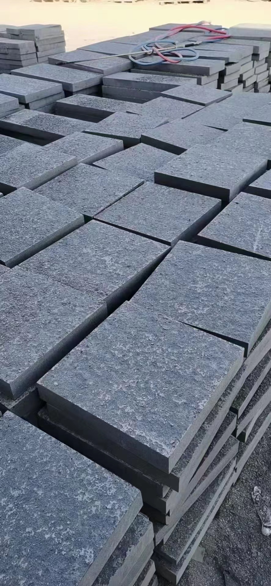 福鼎黑花崗巖樓梯踏步燈光照明預(yù)留