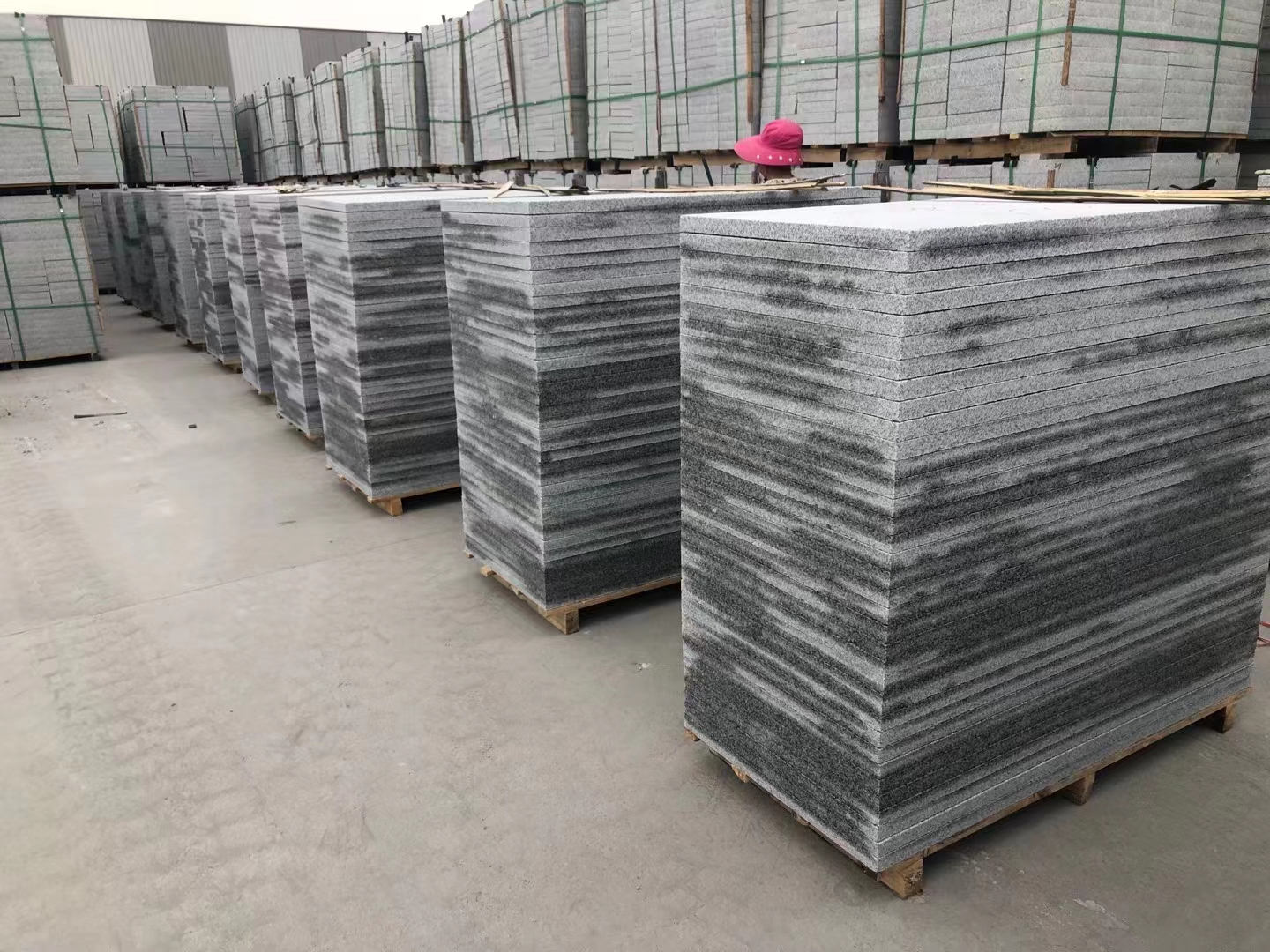 山東白麻芝麻白石材火燒面