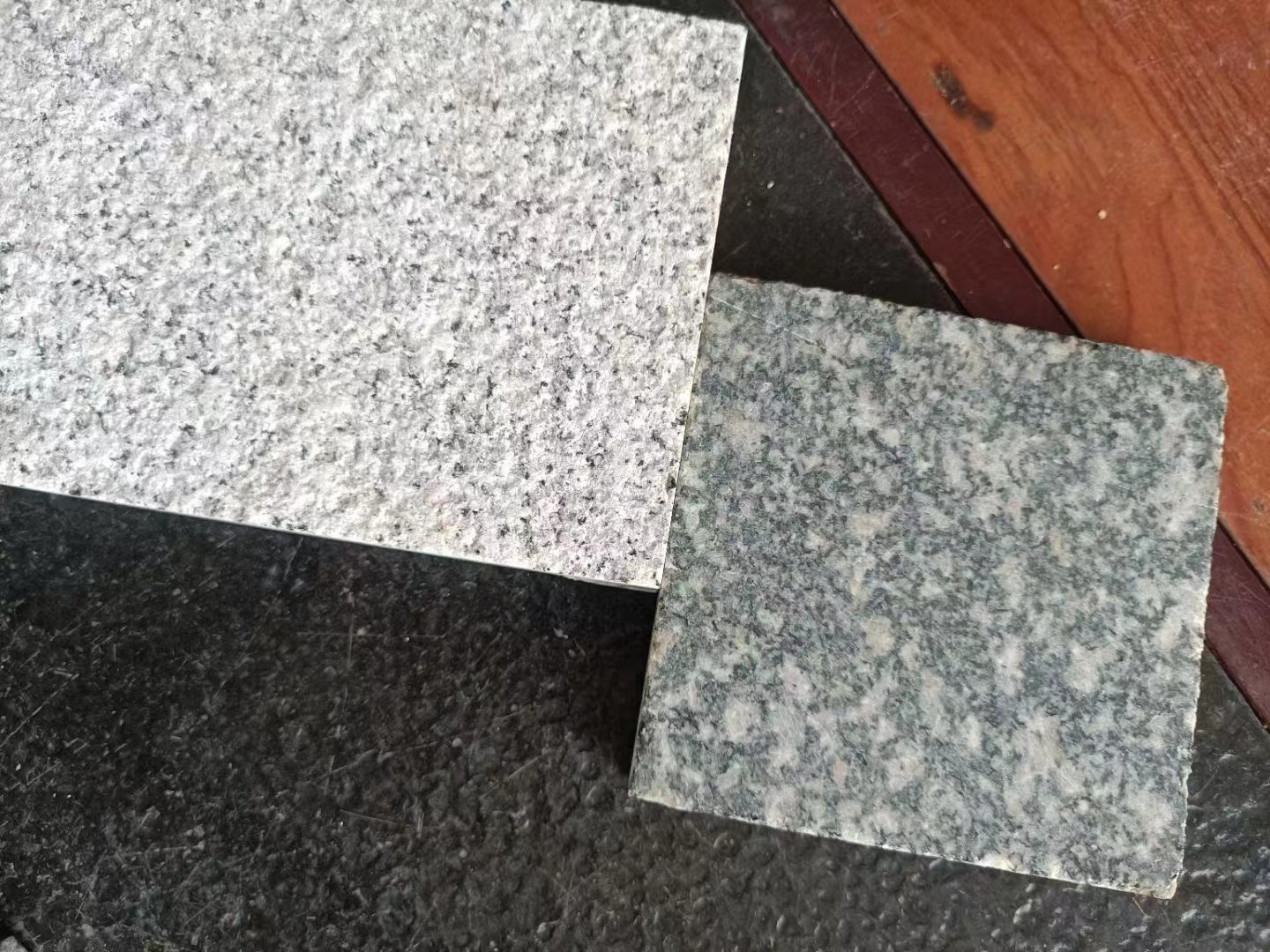 珍珠花石材路沿石天然石材廠家批發(fā)供應(yīng)商