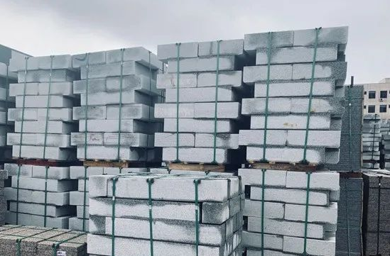 山東白麻石材廠家供應外墻干掛