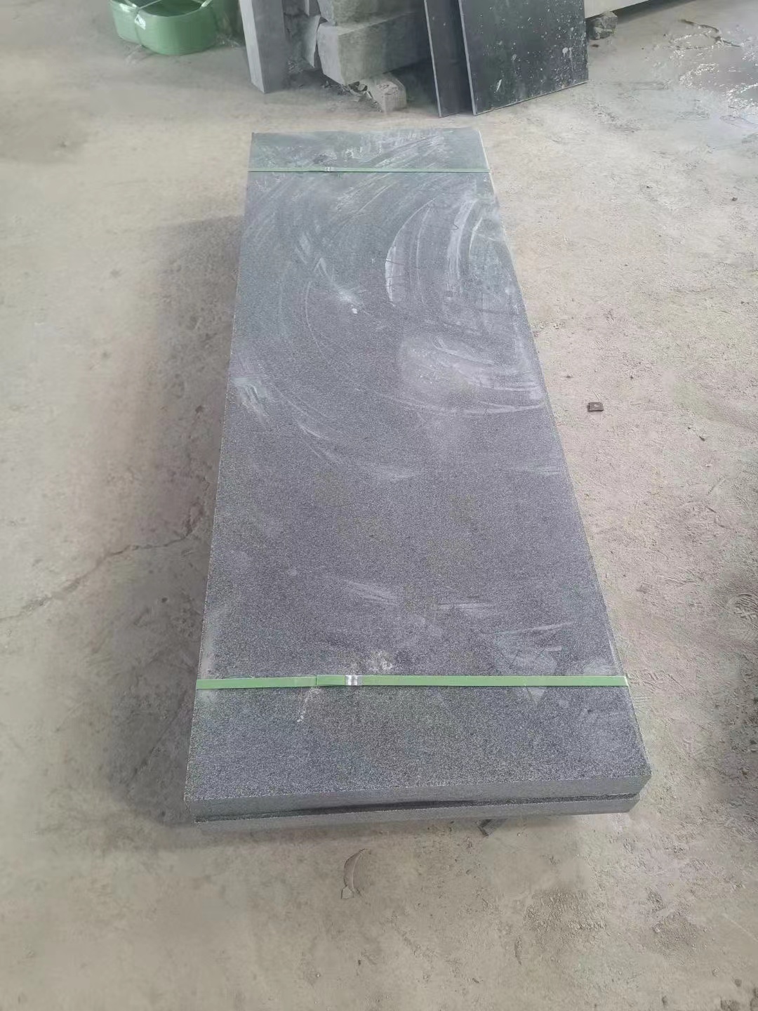 芝麻黑花崗巖大理石50厚石材價(jià)格