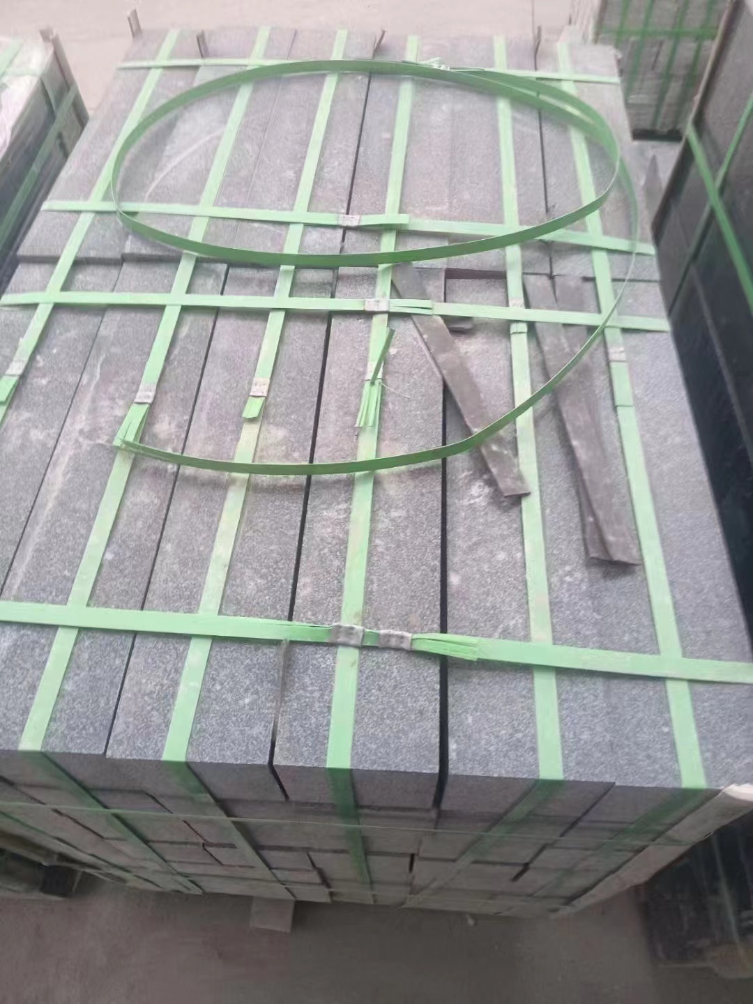 芝麻黑g654花崗巖火燒板廠家