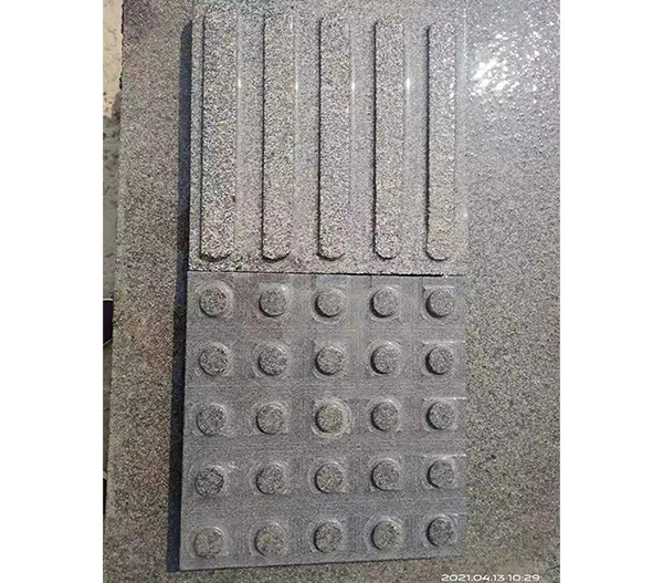 3公分地鋪石防滑面用章丘黑火燒板價(jià)格與本地石材廠家參考(圖6)