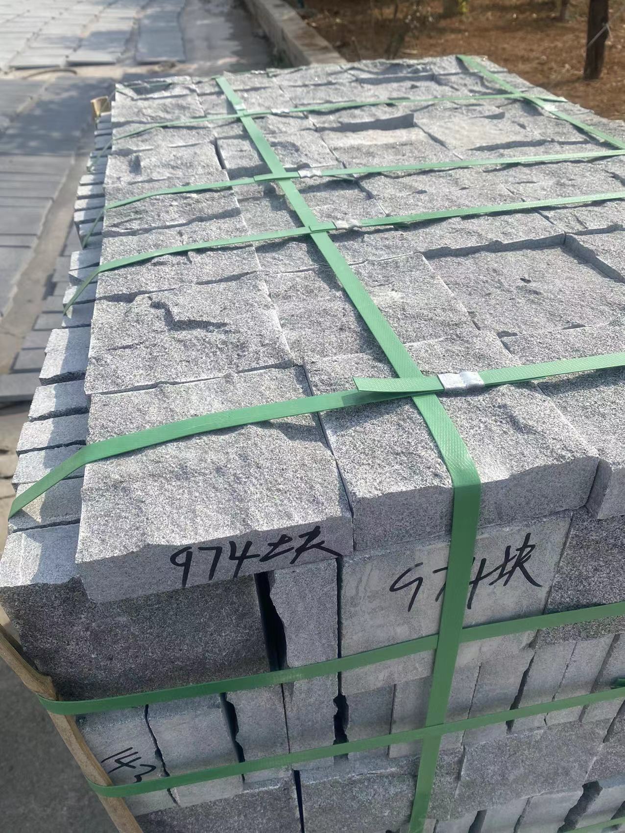 g654芝麻黑墓碑石花崗巖生產(chǎn)廠