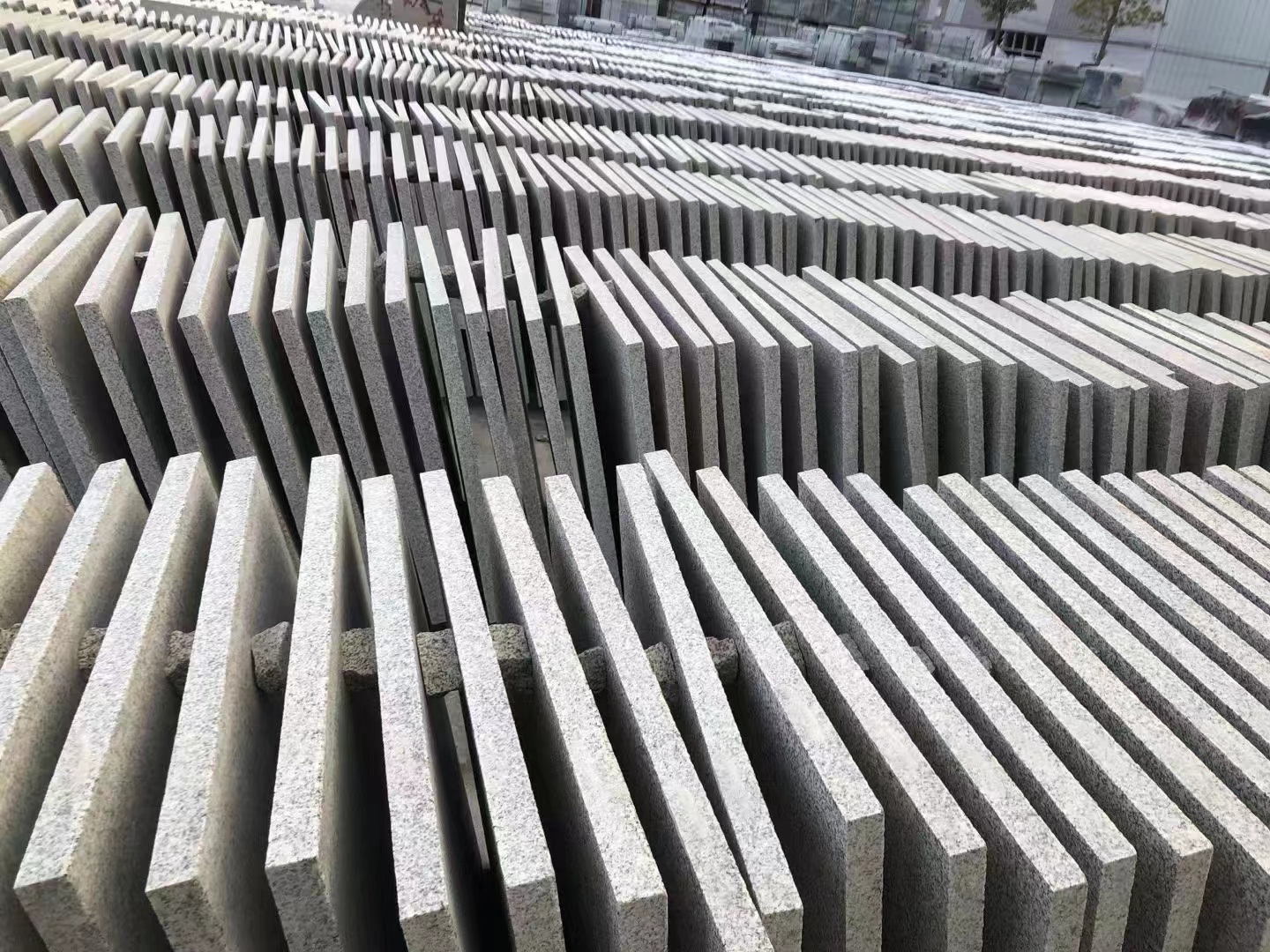 黃金麻花崗巖石材價(jià)格多少錢(圖3)