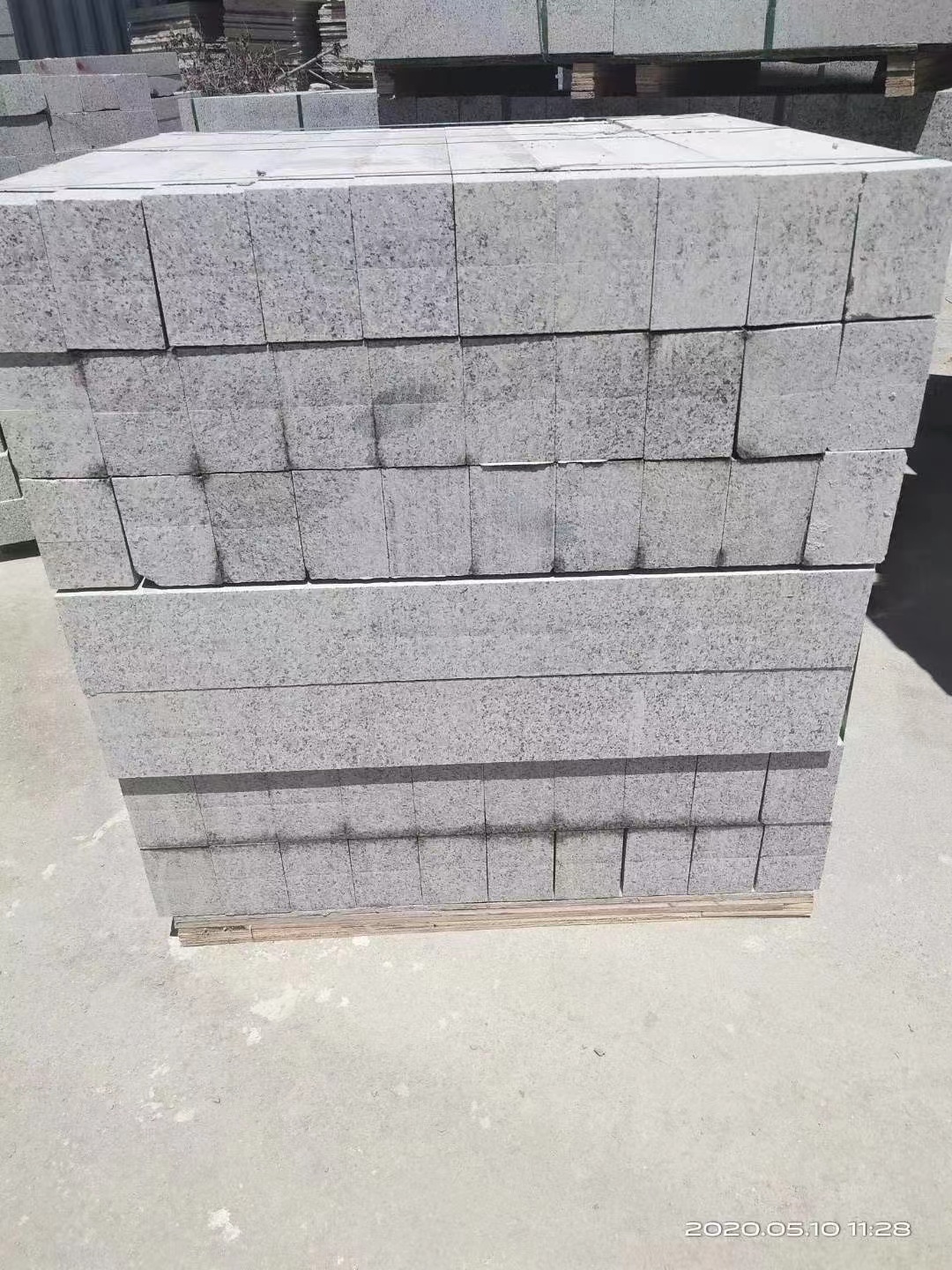 火燒面芝麻灰花崗巖板(圖2)