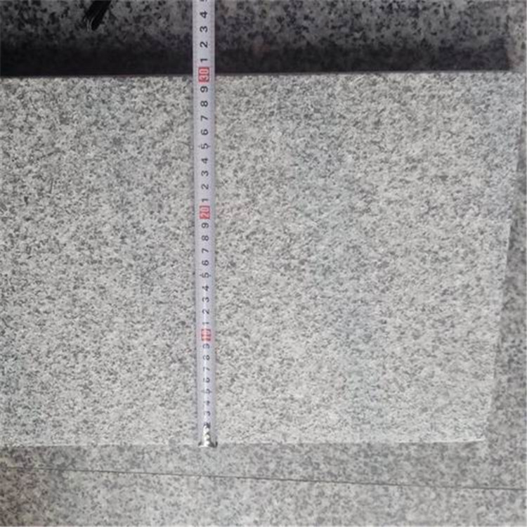 河南芝麻灰是大理石還是花崗巖(圖1)