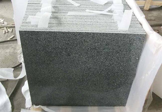 多肉開花要把花剪掉嗎