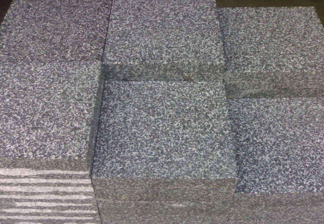 芝麻黑花崗巖欄桿多少錢一米(圖2)