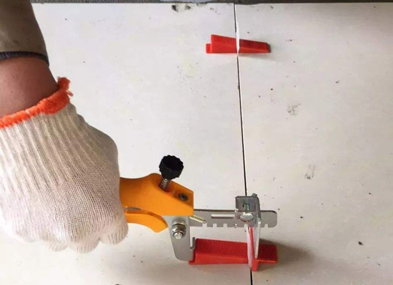 芝麻黑花崗巖廠家聯(lián)系電話與石材價格參考(圖2)