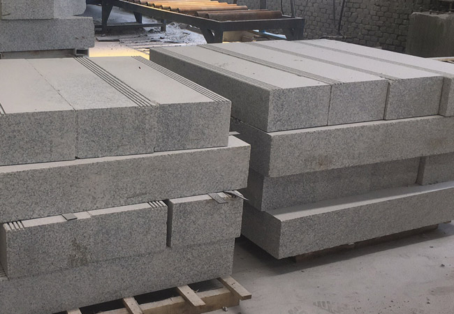 地鋪石300×600價(jià)格與輔料搭配