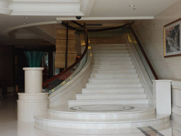 石材樓梯的類別？