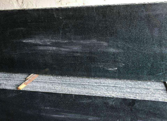 芝麻黑石材產(chǎn)地，芝黑麻花崗產(chǎn)地在哪里有哪些