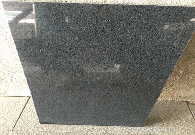 芝麻黑花崗巖價(jià)格多少