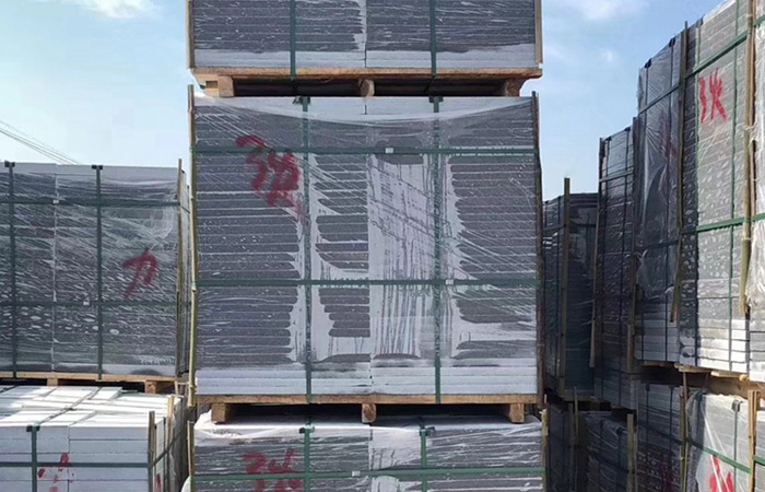 芝麻灰花崗巖火燒板優(yōu)缺點(diǎn)？