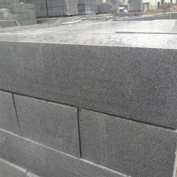 芝麻灰天然花崗石(圖2)