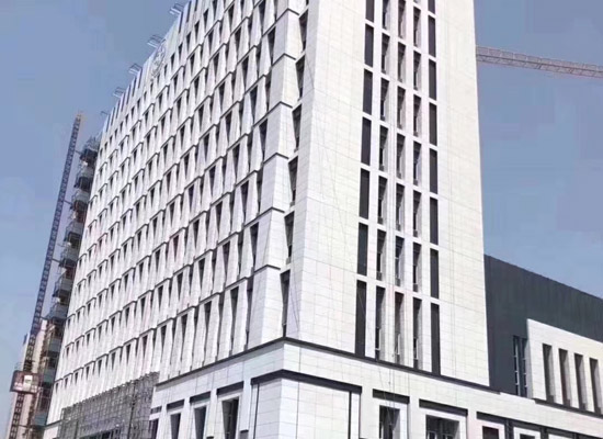 芝麻白花崗巖價格多少1平方，芝麻白價格表明細