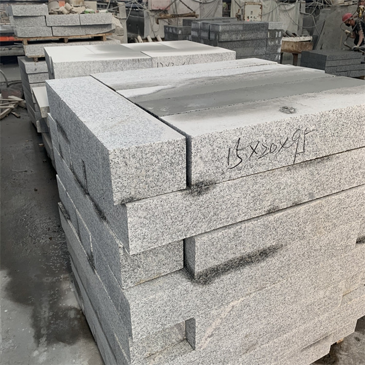 花園小院休閑區(qū)：打造戶外會(huì)客的最佳場(chǎng)所(圖3)