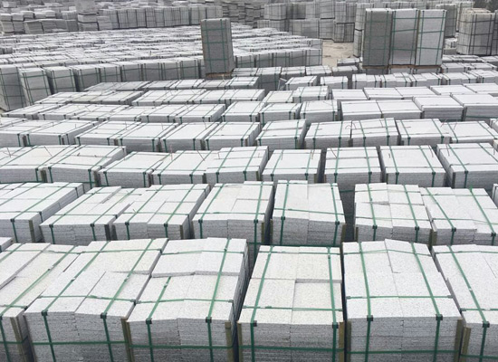 山東嘉祥青石路沿石，路緣石，道沿石，路側(cè)石