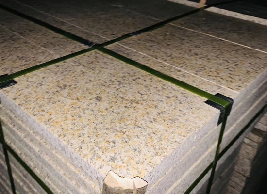 芝麻灰火燒板花崗巖價(jià)格多少錢(qián)算便宜