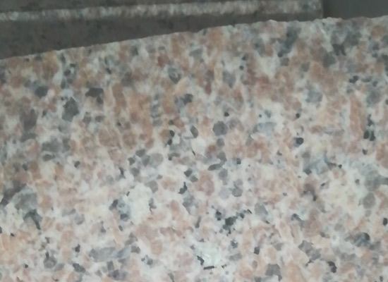 地鋪石在小院應(yīng)用中尺寸穩(wěn)定性與墊層抗沉降性能關(guān)聯(lián)要求(圖4)