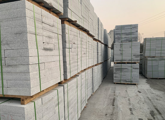 臺(tái)階石多少錢(qián)一平方不同材質(zhì)踏步石價(jià)格差異(圖3)