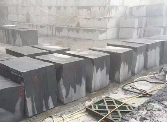 芝麻灰花崗巖廠家產(chǎn)品耐候性怎么樣