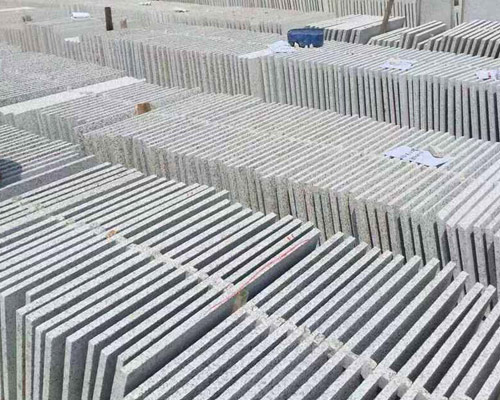 芝麻白地鋪石材廠家價(jià)格多少一平