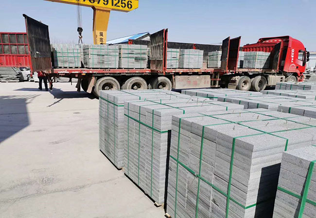 花崗巖小方塊（馬蹄石、滾石）