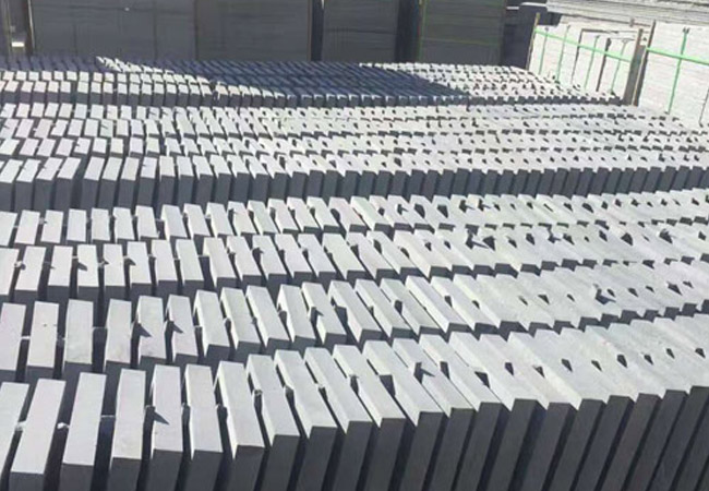 小院地面用石材如何按實(shí)際需求確定地鋪石尺寸和厚度(圖1)