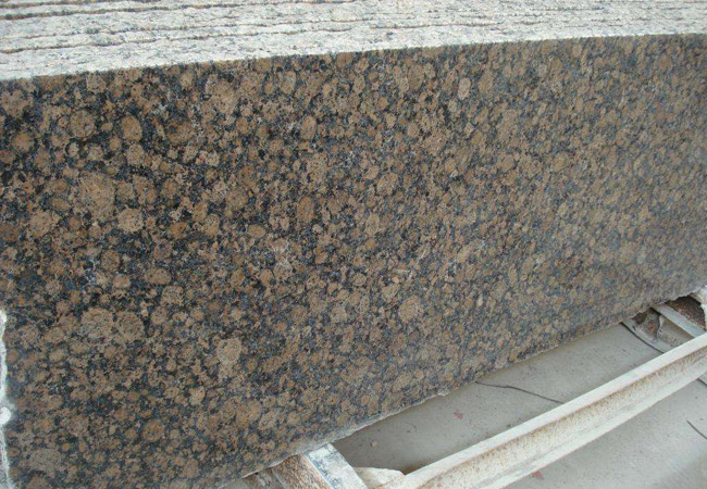 天氣變冷對(duì)新鋪裝的石材做好哪些防護(hù)